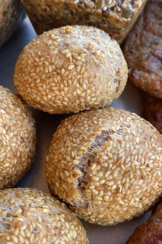 Bread roll with almond flour & psyllium rusk ( 4 pieces) رول العيش بدقيق اللوز وقشور السيليوم