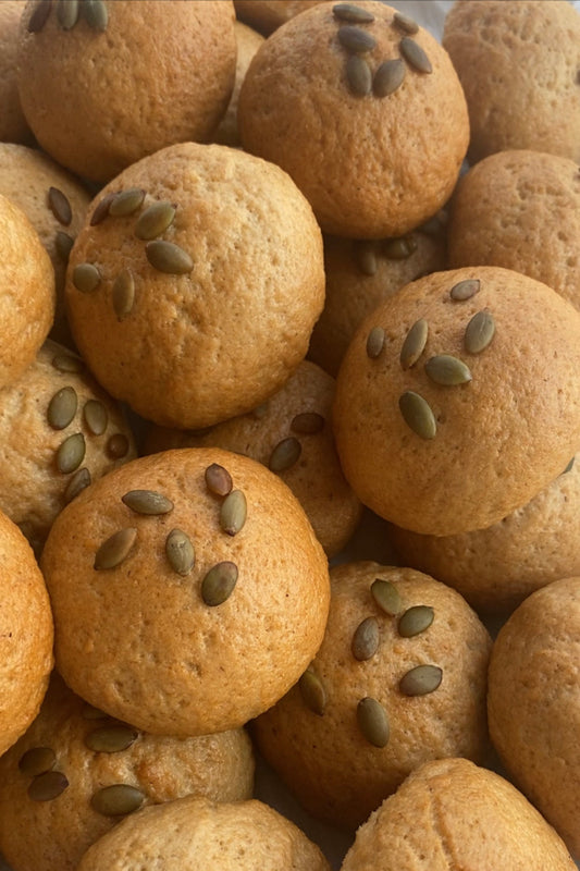 Soft buns with quinoa & brown rice flour(6 pieces)-(جلوتن فري)-كيزر الكينوا والارز البنى.  نباتى