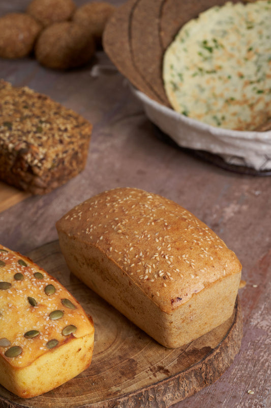 Sesame flour toast (جلوتن فري)توست السمسم